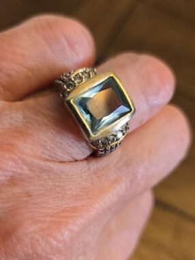 Silver 18 KGE Ring with Light Blue Square Gemstone 5.5 size